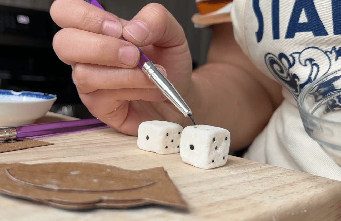 Painting the dice