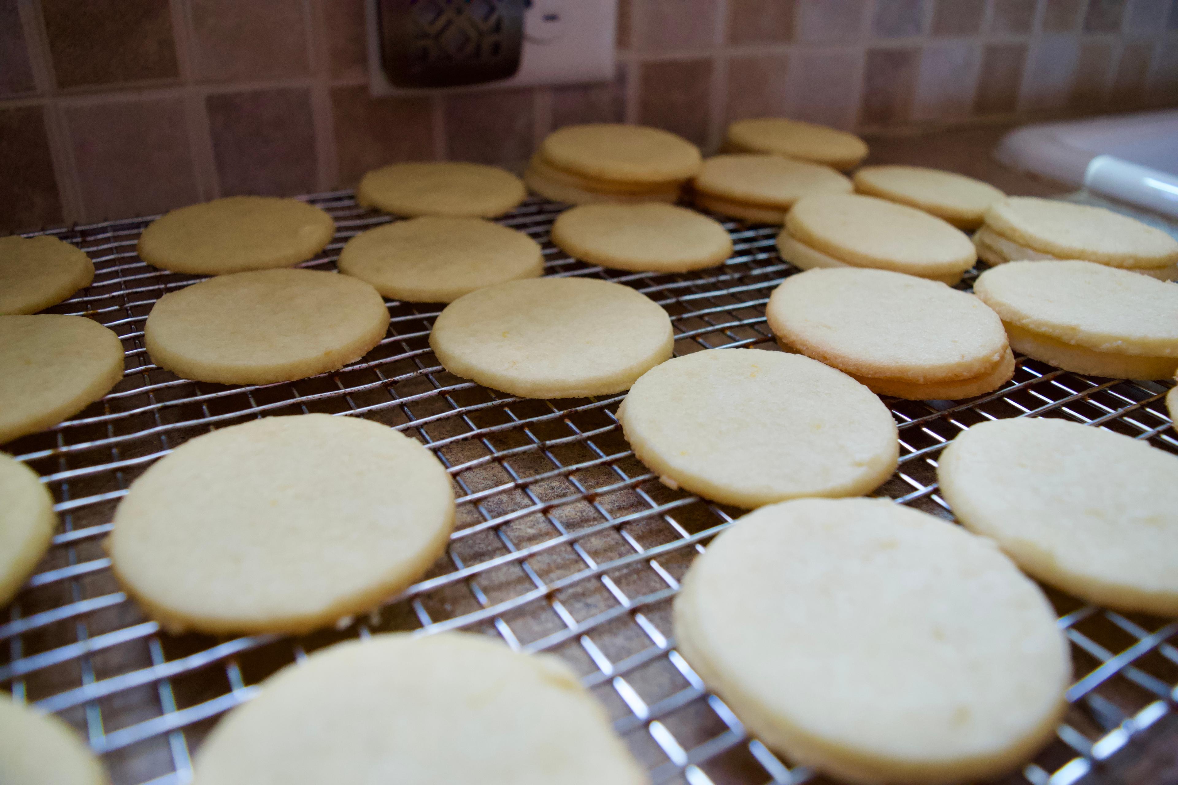 Cookies cooling.